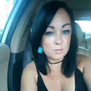 Meet your Posher, Dinah